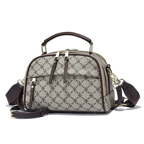 Manufacturer's 2024 new bag women's ins versatile shoulder portable crossbody bag large capacity one piece drop shipping