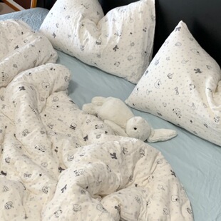 Cream Style Class A Pure Cotton Aerobic Double-layer Yarn Four-piece Set Mother and Infant Grade Breathable Pure Cotton Gauze Small Fresh Kitty Cat