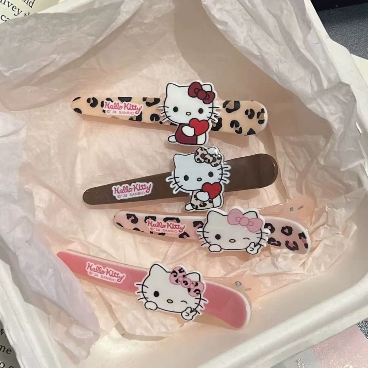 Заколка для волос Sanrio Hello Kitty акриловая, 8 см, леопардовый принт