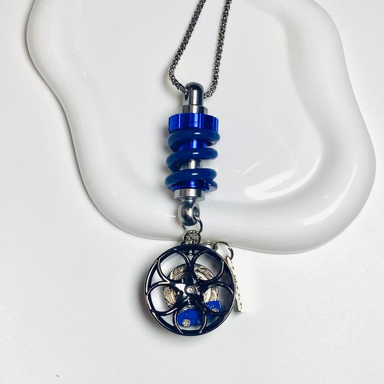 Cross-Border New Car Pendants, Car Interior Accessories, Trendy Metal Modified Wheels, Car Pendants, Rearview Mirror Pendants