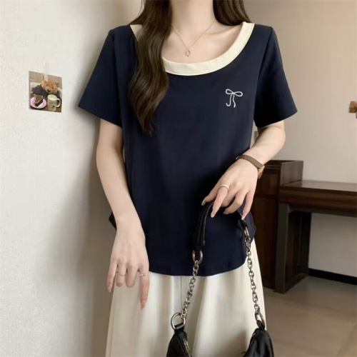 Ladies' Loose Sweet Style T-Shirt Top with U-Neck, Color Block, Covering Stomach, Arc Hem for Larger Sizes, Up to 300 Pounds