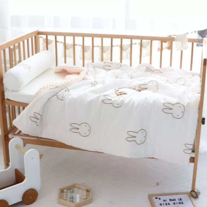 婴儿被子豆豆绒盖毯纯棉水洗棉布刺绣新生儿豆绒被初生宝宝小被子