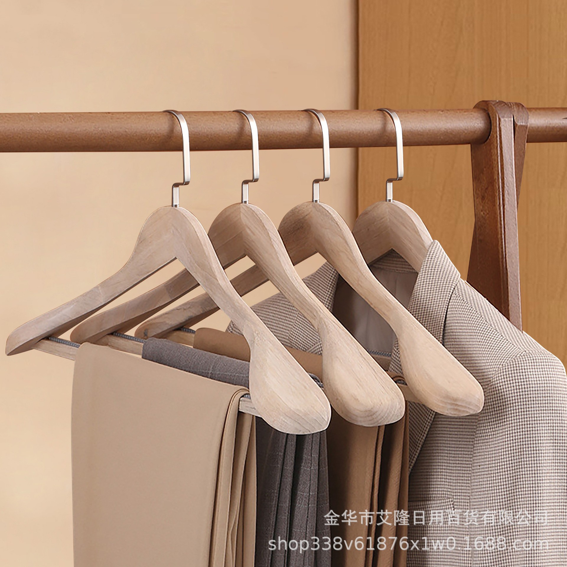 Percha de ropa de madera de campáfora hogar color tronco ancho de hombro sin trajes de ropa de madera colgante de pantalones adultos sin pintura