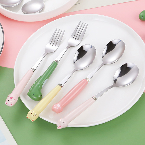 Creative stainless steel spoon with cartoon animal patterns, super cute handle, fork, fresh and adorable pet rabbit, children's meal spoon