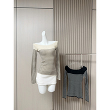 浅秋露肩穿搭韩系心机一字肩大领口条纹拼色长袖针织衫女毛衣