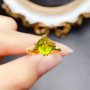 New natural olivine ring S925 silver inlaid main stone 8*8mm Joker net red explosions women's jewelry wholesale