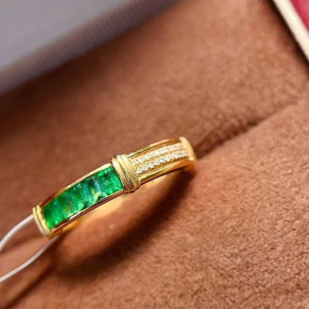 18k金祖母绿戒指 Emerald  节庆礼品 珠宝 祖母绿首饰