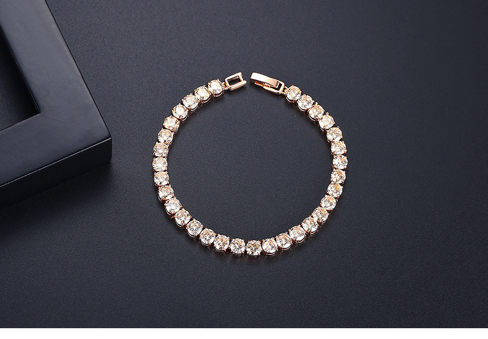 Korean Geometric Copper Inlaid Zircon Bracelet Wholesale display picture 3