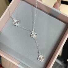 ���yS990���y ���~����Ů�����������~������܇���� ����y�y��