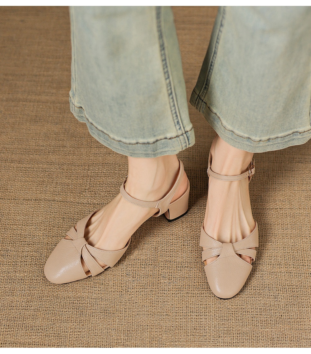 Sandal nữ quai ngang mũi kín gót vuông ổn định — màu be chi tiết 19