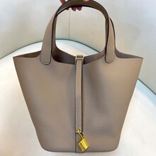 ˮͰ����Ů��Ƥ�^��ţƤ�˻@�Ӱ�ͨ�ڸ߼��д������μ���������N