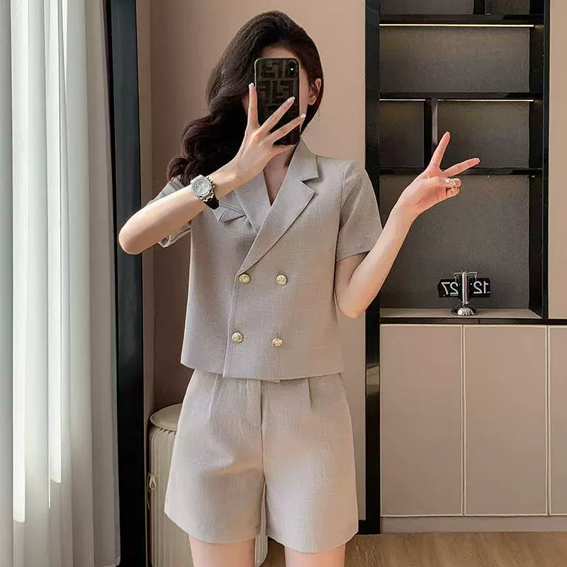 Профессиональный костюм для женщин лето 2025 новый стиль миниатюрный богиня стильный элегантный женский комплект из шорт