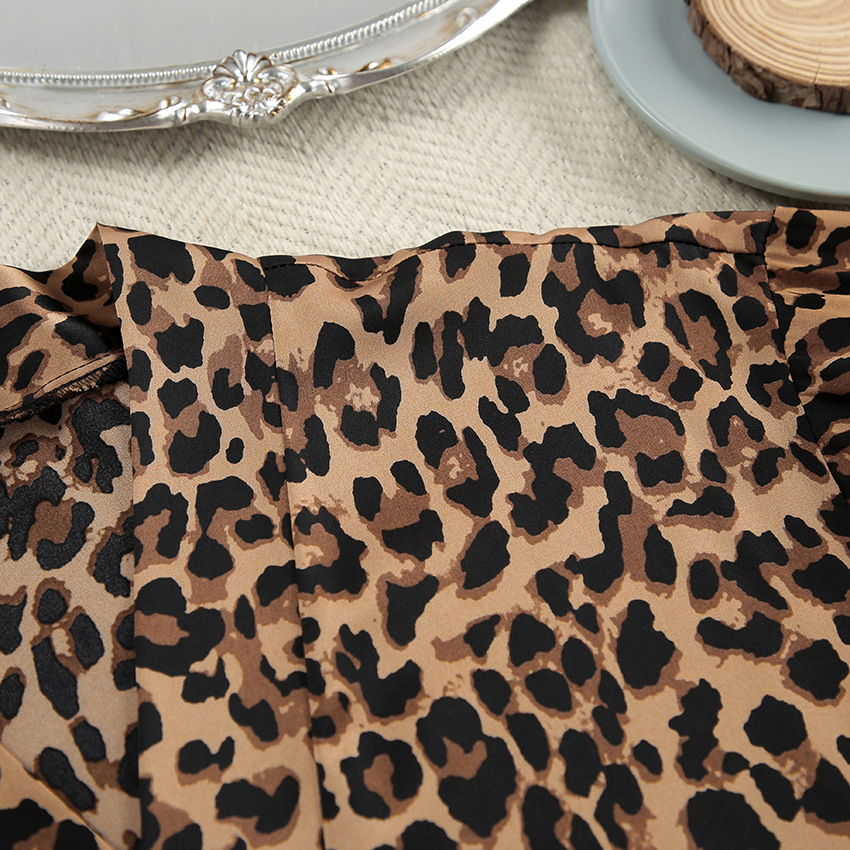 Luxury Feather-Trimmed Robe With Leopard Print – Soft Polyester Loungewear For Women, Versatile Sleepwear & Cover-Up_voghion.com