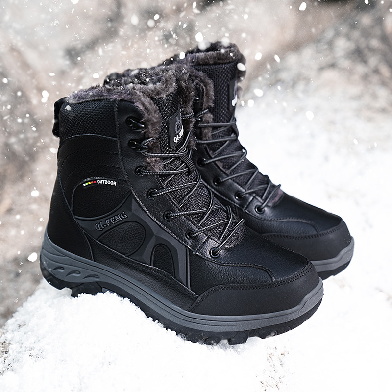 Nuevas botas de nieve al aire libre de invierno transfronterizo con terciopelo calentamiento zapatos de algodón de alto nivel antideslizante y resistente al desgaste zapatos de hombre impermeables de montaña
