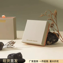 耳钉;耳环;项链