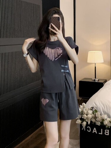 New Chinese style summer suit for women 2025 new style casual loose Internet celebrity fried street short-sleeved shorts two-piece trendy set