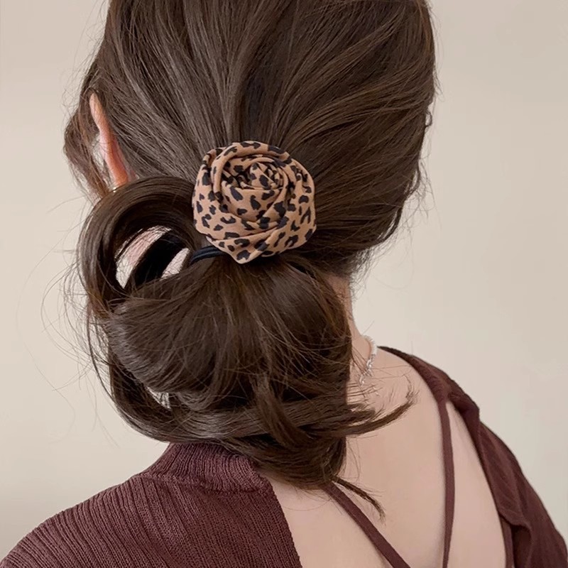 Otoño y invierno de 2025 nuevo anillo de pelo de leopardo de alta elasticidad, bolas de cabello, cuerdas de cabello sueltas, correa de goma grande