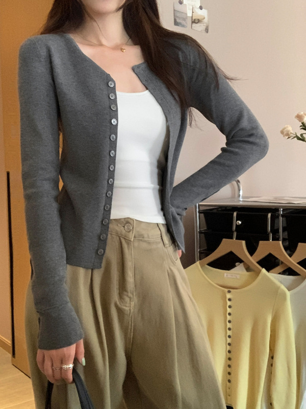 法式高级感单排扣长袖针织开衫女2025早秋新款修身显瘦绝美小上衣|undefined