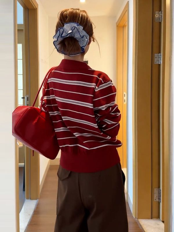早秋季长袖恤女2025新款设计感红色条纹针织衫上衣长裤套装|undefined