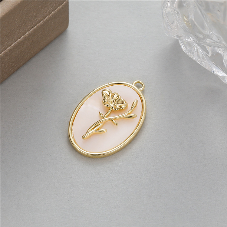 Flower Pattern 1 Piece Copper Shell Flower Elegant
