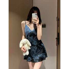 轻奢高级感蕾丝拼接冰丝睡裙女款夏季性感纯欲显瘦吊带家居服睡衣