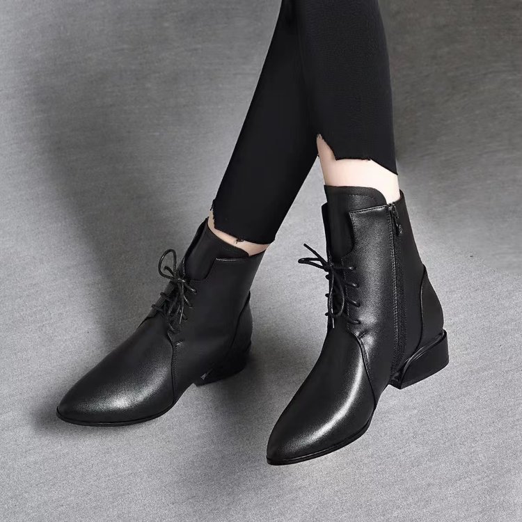 短靴女2024冬新款圆头软皮粗跟高跟鞋皮靴女士马丁靴中老年妈妈鞋