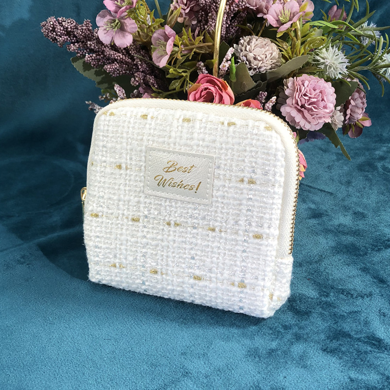 화이트 (샤넬 스타일); 지퍼 수납 파우치 (PP 포장)