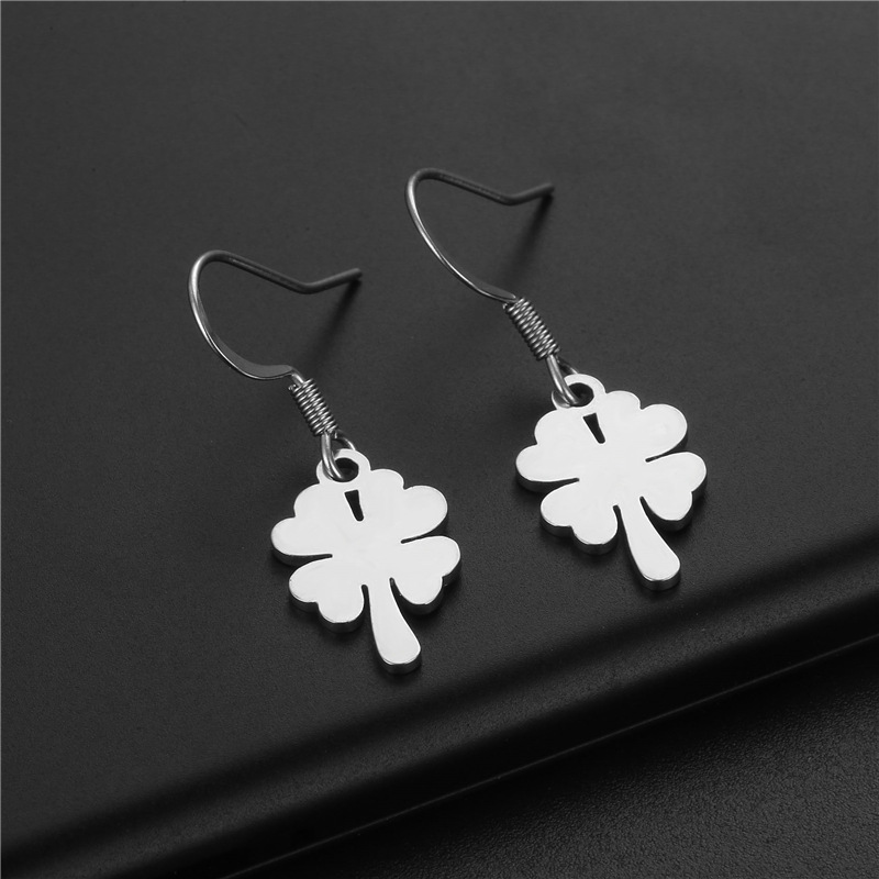 Wholesale Jewelry Rabbit Star Moon Pendant Stainless Steel Earrings Nihaojewelry display picture 12