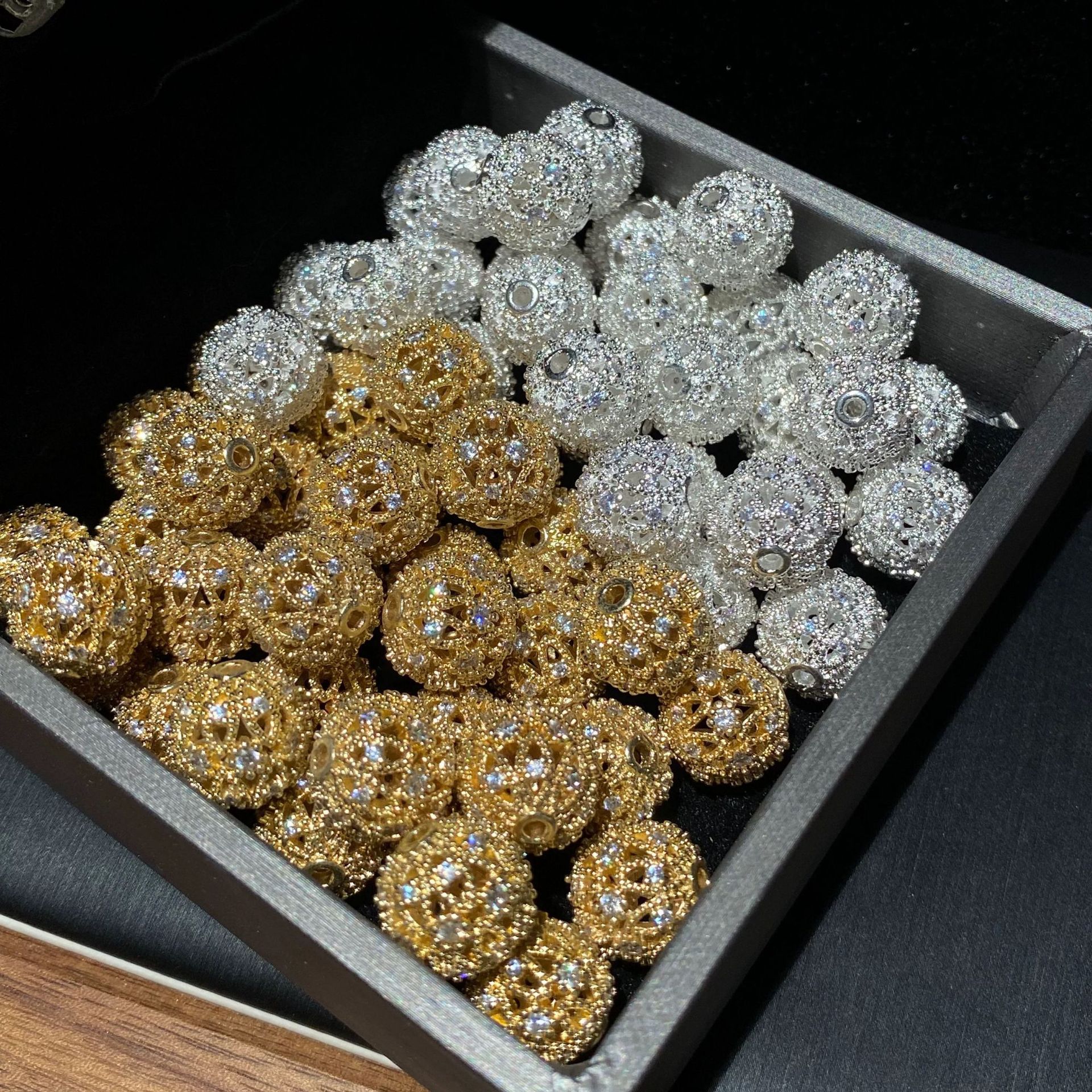 14K Gold-Filled Color-Preserving Hollow Ball Bead Accessories Crystal DIY Spacer Beads and Decorative Pieces for Handmade Jewelry Bracelets