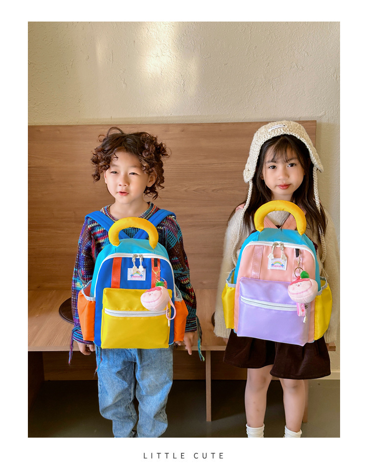 New Kindergarten Backpack Children's Primary School Grade One Boys And Girls Ultra-Light Backpack Spine Protection Travel Backpack display picture 1