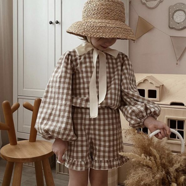2023ins Spring and Autumn Girls Plaid Bubble Sleeve Shirt + Lace Shorts Fashion British Two-Piece Set in Stock