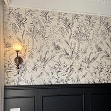 法式卧室床头背景墙纸黑白复古花鸟蝴蝶壁纸酒店名宿餐厅手绘墙布