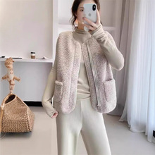 ���ë�R�ױ���Ů���s��ů�ٴ��⴩һ�w����R�A����o��ȴ�