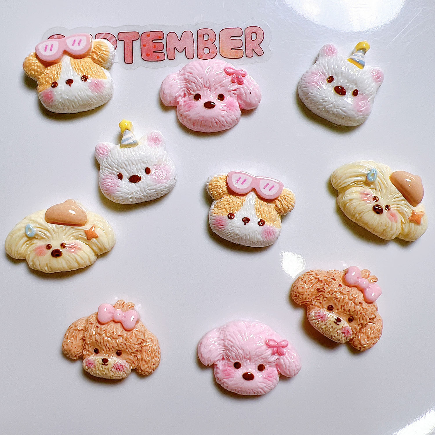 樹脂ジュエリーアクセサリー卸売 diy 携帯電話ケースクリーム接着剤装飾ヘアピン靴と衣類のアクセサリー水カップステッカーテリア