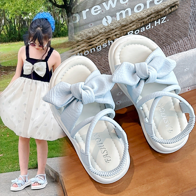 Sandálias para niñas 2026 verano nuevo niño arco de moda universal zapatos princesa zapatos de playa huecos niños image 3