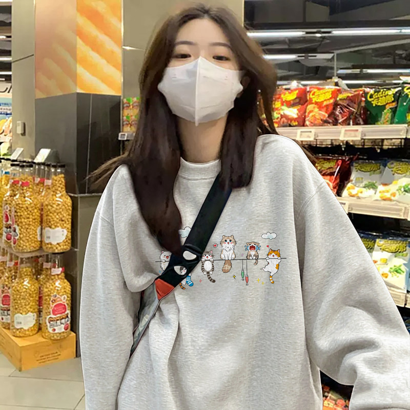 Autumn white and gray round-neck sweatshirt for women, 2026 new model, cute cartoon fashion stylish top, fleece-lined and thickened jacket Autumn white and gray round-neck sweatshirt for women, 2026 new model, cute cartoon fashion stylish top, fleece-lined and thickened jacket