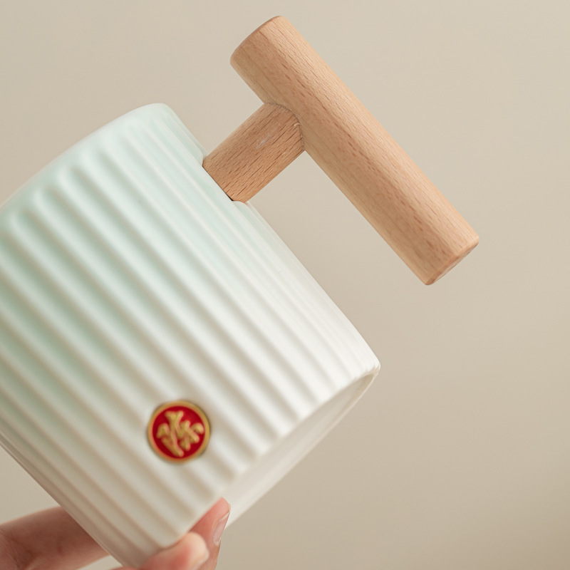 Taza de apellido Taza de agua Taza de cerámica Taza de marca Taza de café Regalo de mano mayorista Nombre de talla LOGO