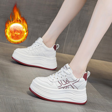 9公分小白鞋女2025秋季新款韩版内增高松糕板鞋轻便厚底休闲女鞋