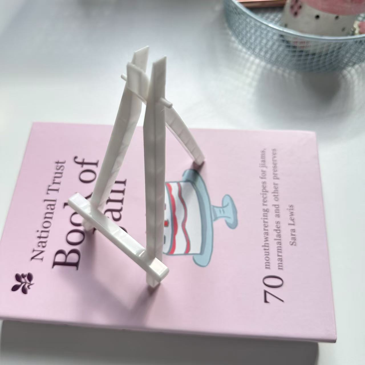 Plastic easel / 20*20cm paint+brush+backing board
