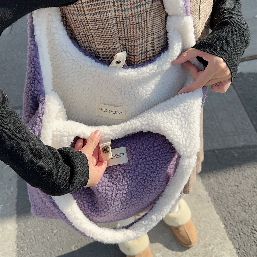 310233 Autumn/Winter Korean version dual-sided plush simple single-shoulder student large-capacity commuting vest bag undefined
