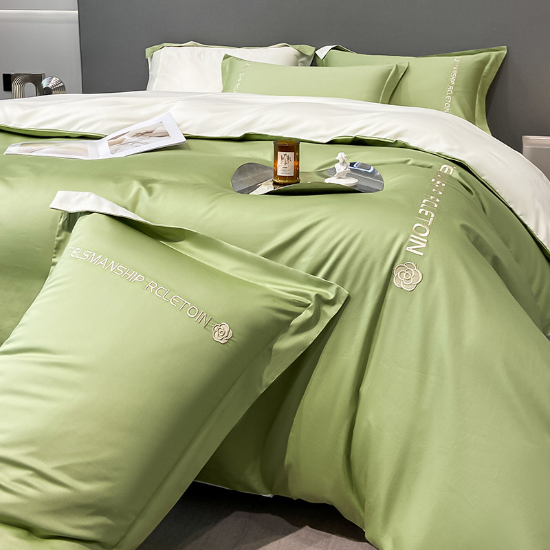 Cuatro piezas de seda de hielo de verano seda lisa cama cama de lujo ligera cama de lujo cama de tres piezas de verano