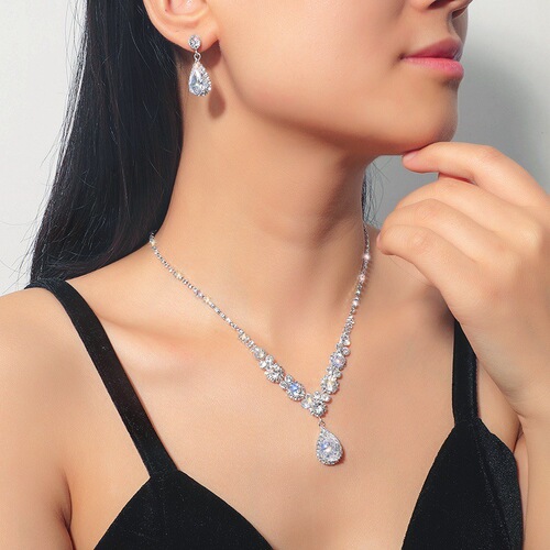 Wedding wholesale women's necklace and earrings set, bride's wedding dress necklace, dinner banquet jewelry