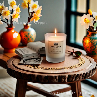 Creative Scented Candle Gift Box with a High-End Feel as a Birthday Souvenir and a Good Choice of Foreign Trade Ornaments with a Variety of Fragrances