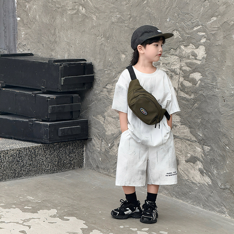 Bolsa de pecho coreana para niños, letras extranjeras, bolsas de cintura deportivas para niños, 2025 nuevas bolsas de comercio exterior para niños