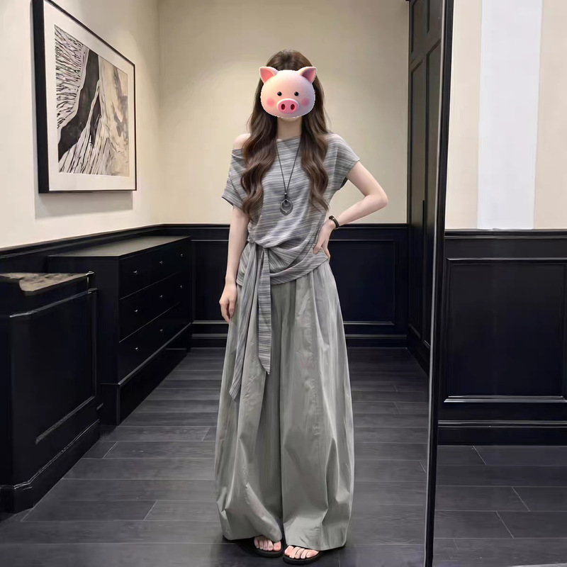 Korean-Style Super Stylish Outfit Set 2026 New Model One-Shoulder Striped Short-Sleeve T-Shirt Women's Summer Wide-Leg Pants Set Korean-Style Super Stylish Outfit Set 2026 New Model One-Shoulder Striped Short-Sleeve T-Shirt Women's Summer Wide-Leg Pants Set