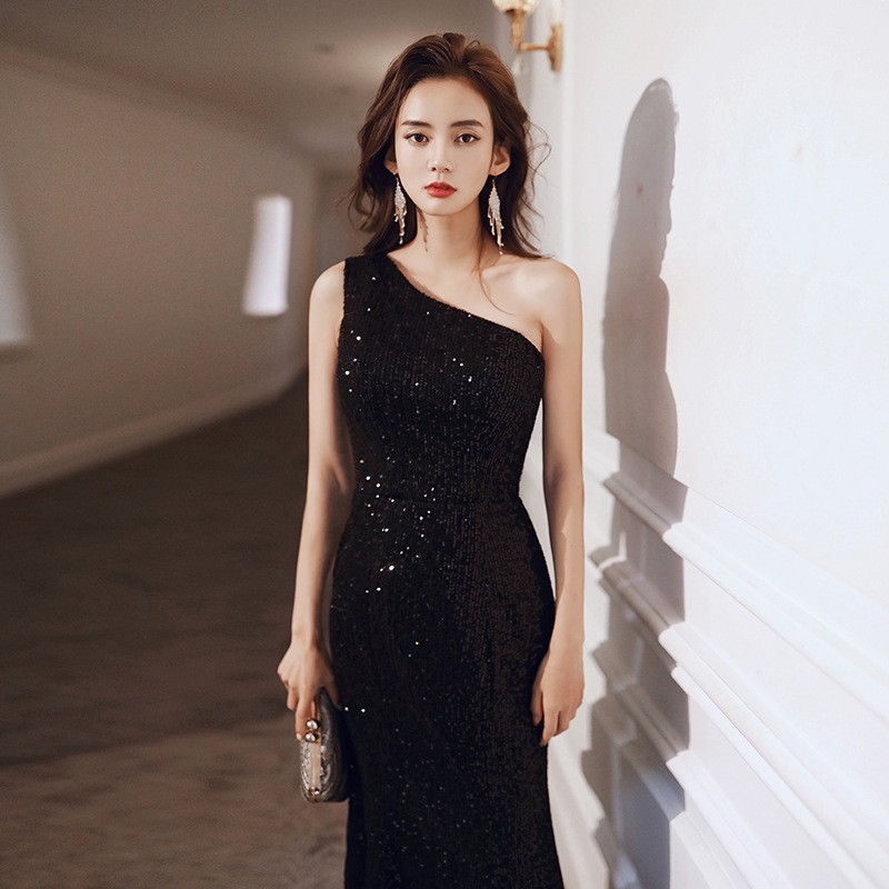 Black Evening Dress 2026 New Style Banquet One-Shoulder Slim Fishtail Host Elegant High-End Dress for Women
