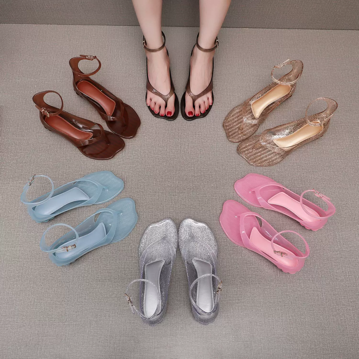 度假风百搭休闲人字罗马塑胶沙滩鞋2025新款平底绑带夹趾凉鞋批发