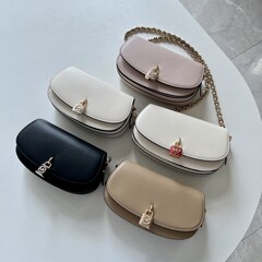 Mk レディースバッグ 新品 Mila フリップバッグ 中国のバレンタインデー限定 牛革 ロッククロスボディバッグ 脇バッグ バレンタインデーギフト