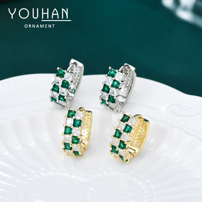 Small design geometric square earrings with zircon