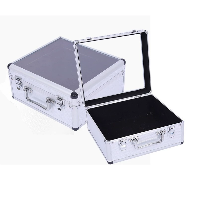 Производитель производит ручную упаковочную коробку из алюминиевого сплава